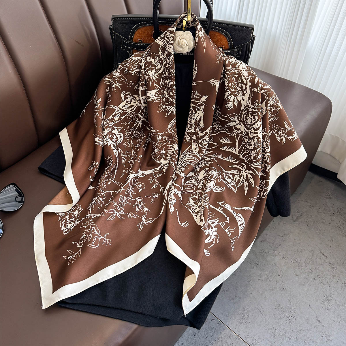 Yeni Kare Eşarp Fransız Retro  - Silk Scarf Square incelemesi ve fiyatı