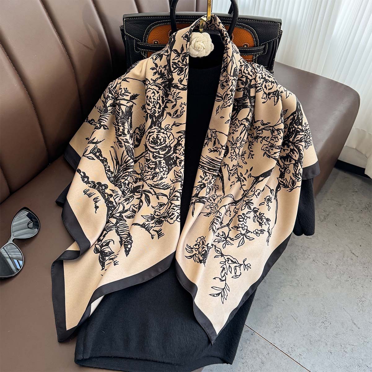 Yeni Kare Eşarp Fransız Retro  - Silk Scarf Square incelemesi ve fiyatı