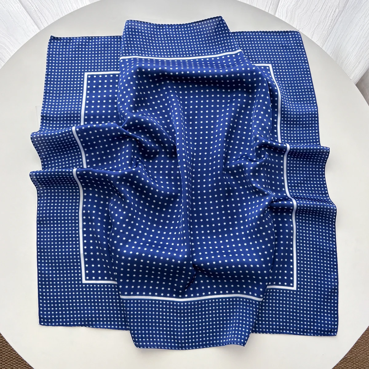 Kadınlar için Şık, Yumuşak Sat - Silk Scarf Square incelemesi ve fiyatı