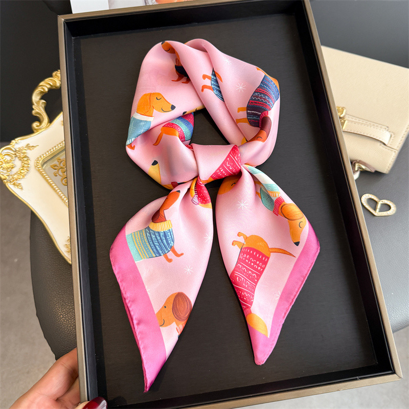 Moda Wiener Köpek Baskı Bandan - Silk Scarf Square incelemesi ve fiyatı