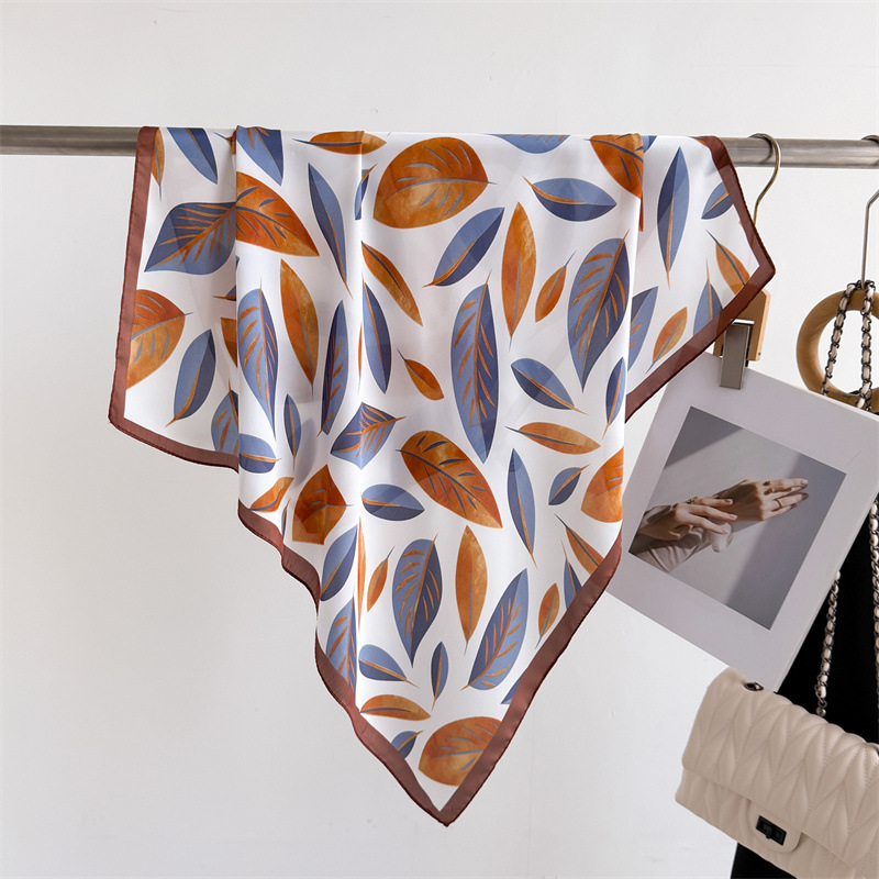 Lüks Marka Baskı 70 cm Kare Eş - Silk Scarf Square incelemesi ve fiyatı