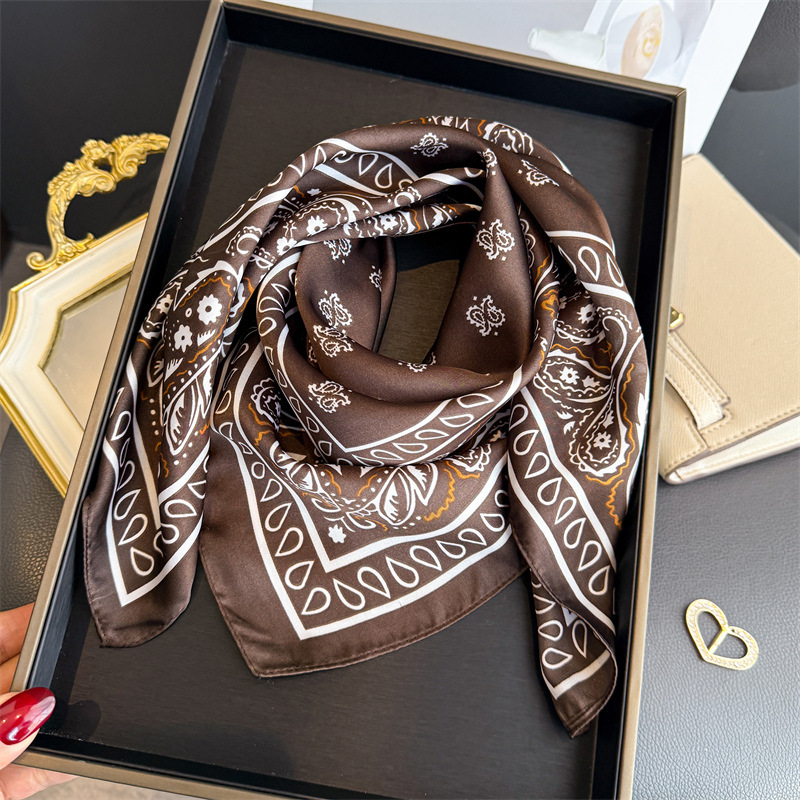 Yeni Paisley Desenli Kare Eşar - Silk Scarf Square incelemesi ve fiyatı
